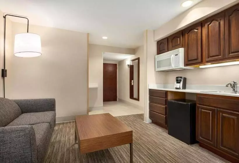 エクゼクティブスイート, Holiday Inn Express & Suites Philadelphia   Mt Laurel, An Ihg
