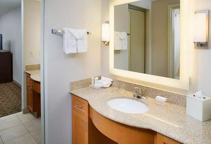 ２ベッドスイートルーム, Homewood Suites By Hilton Clevelandsolon