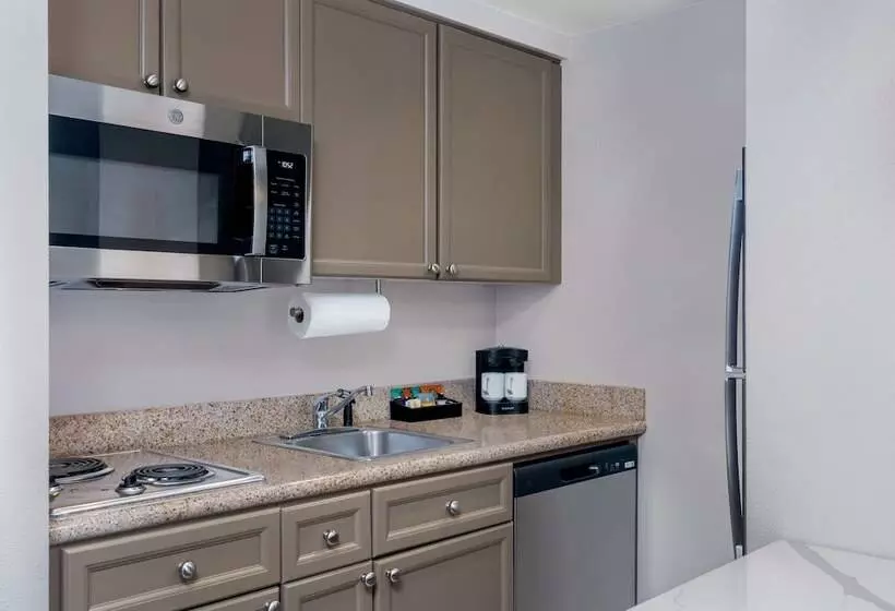 スイート, Homewood Suites By Hilton Montgomery