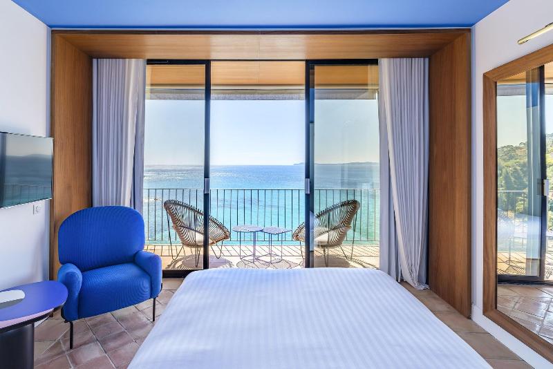 Номер Deluxe Вид на Море с Балконом, Hôtel Le Bailli De Suffren