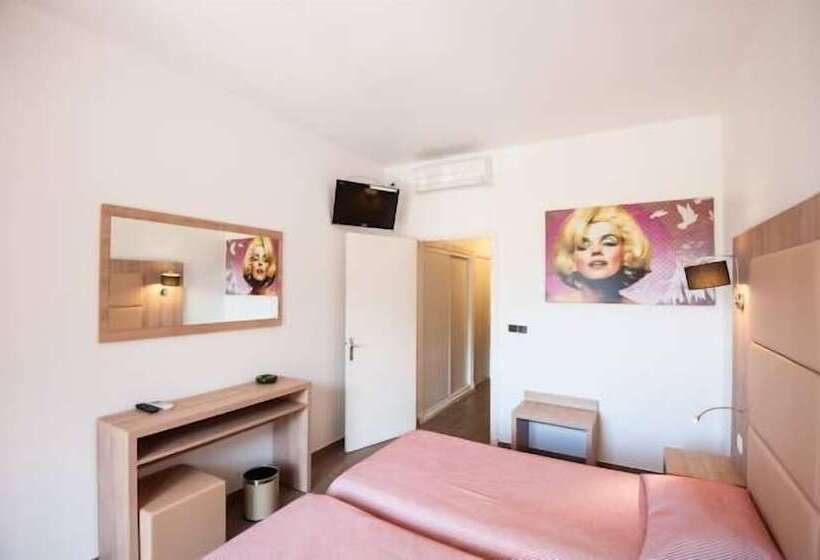 اتاق استاندارد با تراس و چشم‌انداز دریا, Kalliste