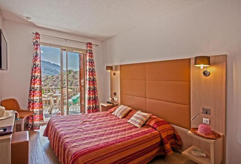 اتاق استاندارد با تراس و چشم‌انداز دریا, Kalliste