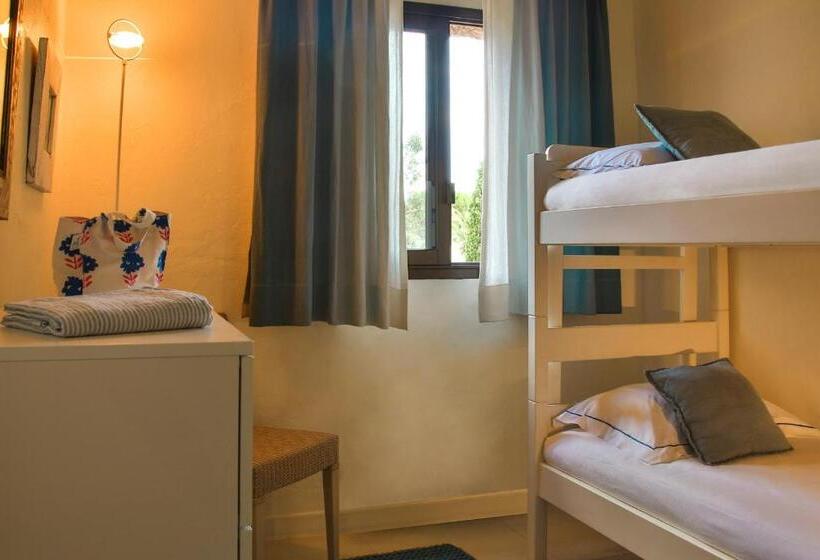 חדר סטנדרט לארבעה נוף לים, La Pinède Plage