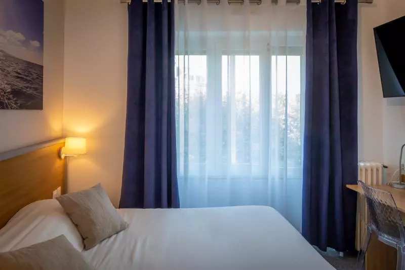 スタンダードルーム, Logis Rex Hotel Lorient