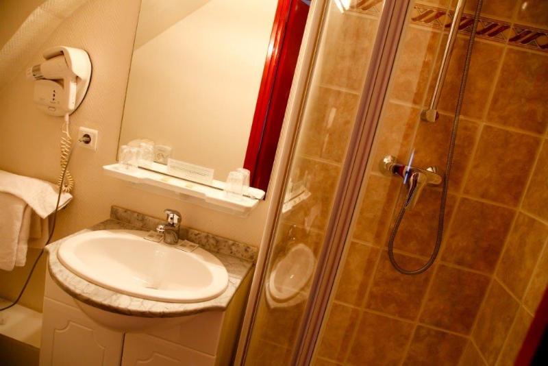 스탠다드 룸, Logis Rex Hotel Lorient