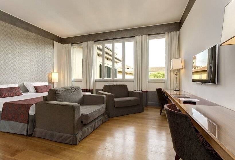 سوئیت جونیور با چشم‌انداز باغ, Orto De' Medici