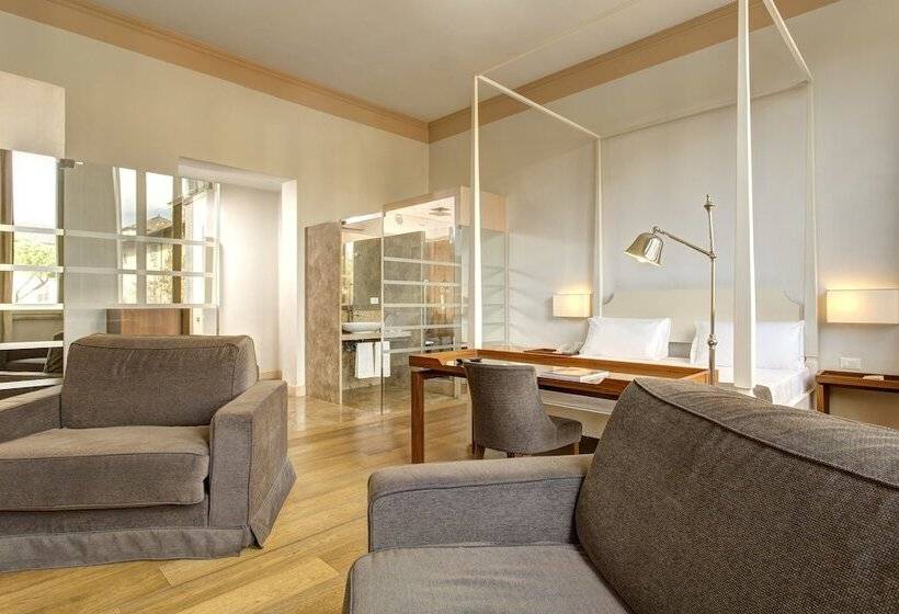 سوئیت جونیور با چشم‌انداز باغ, Orto De' Medici