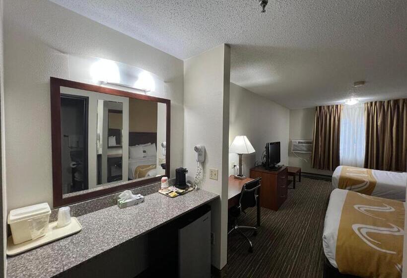 Номер Стандарт, Quality Inn Mitchell I 90