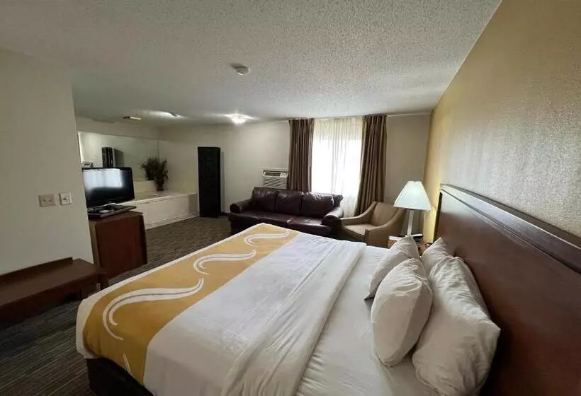 سوئیت با تخت بزرگ, Quality Inn Mitchell I 90
