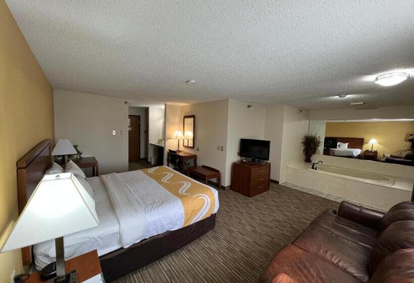 Люкс Кровать Кинг, Quality Inn Mitchell I 90