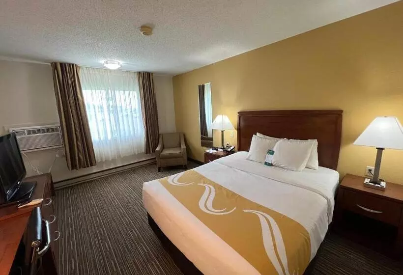 اتاق استاندارد برای معلولان, Quality Inn Mitchell I 90