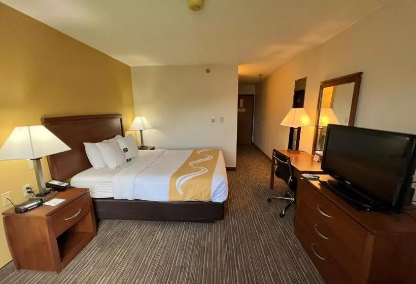 اتاق استاندارد برای معلولان, Quality Inn Mitchell I 90