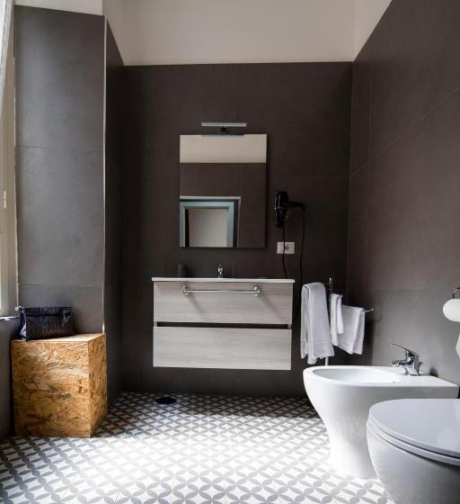 اتاق سوپریور, La Chambre