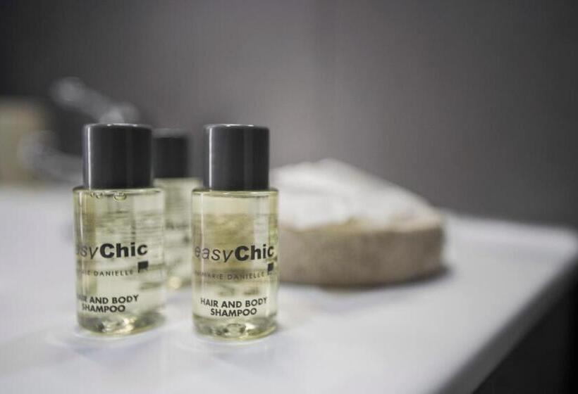 اتاق لوکس خانوادگی, La Chambre