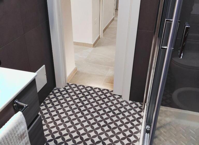 اتاق لوکس خانوادگی, La Chambre