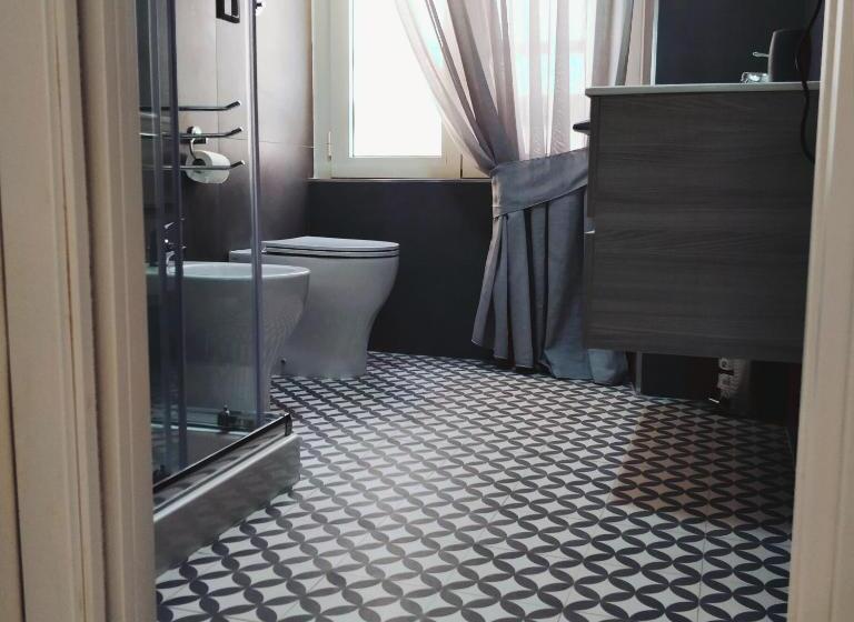 اتاق لوکس خانوادگی, La Chambre