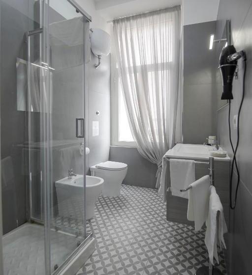 اتاق لوکس خانوادگی, La Chambre