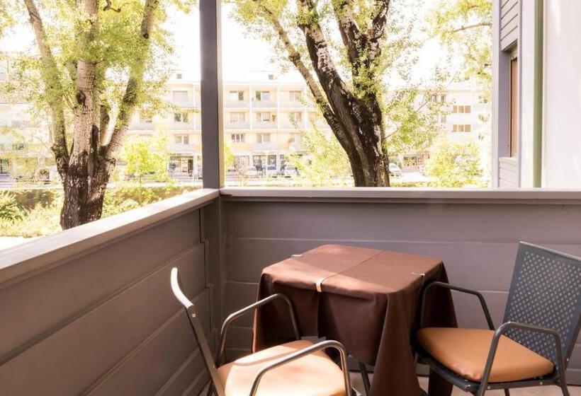 Номер Стандарт, Flora Hotel & Suites