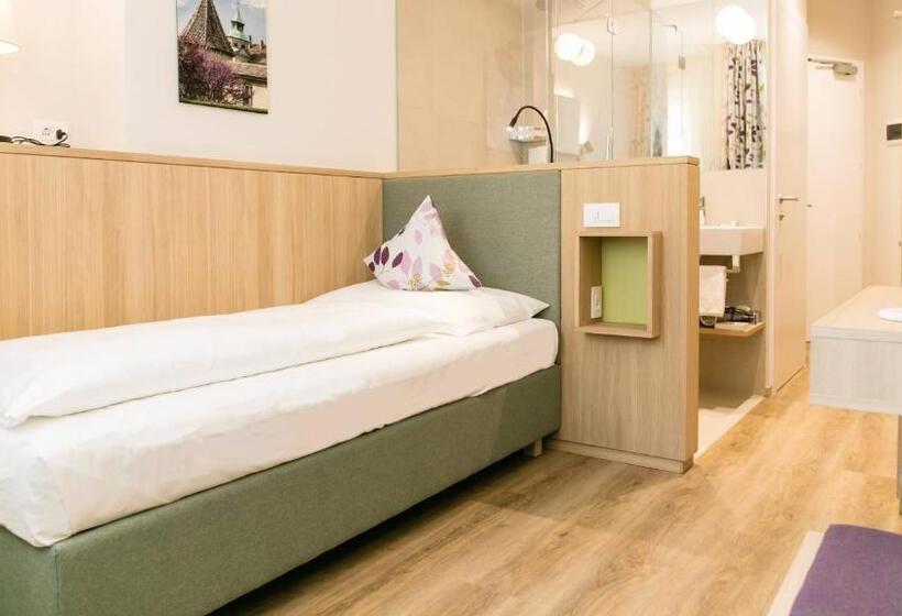 Номер Стандарт Индивидуальный, Flora Hotel & Suites
