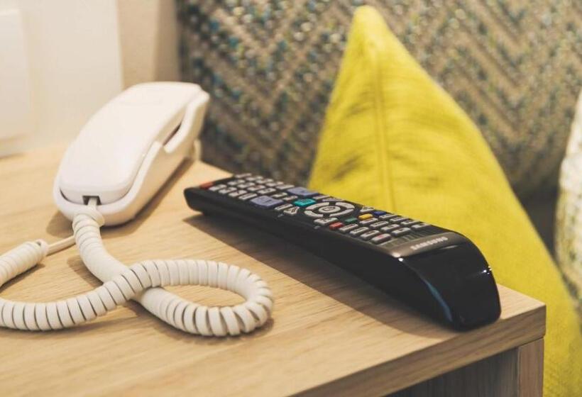 Номер Комфорт, Flora Hotel & Suites