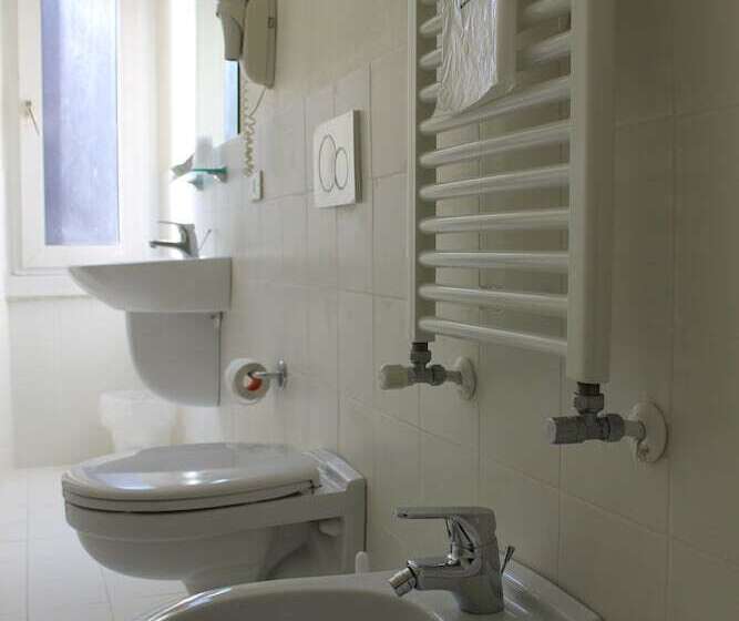 اتاق استاندارد سه نفره, Bernina