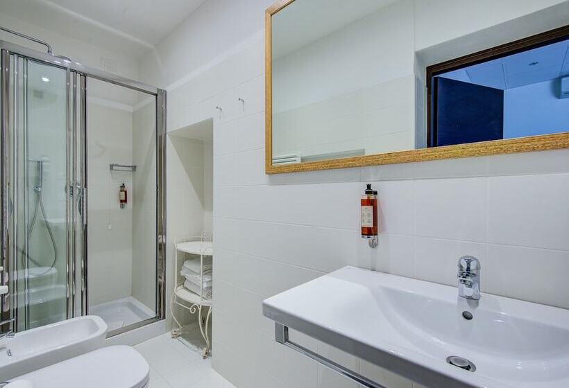 اتاق سوپریور سه تخته, Bernina