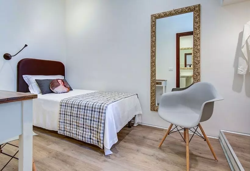 Standard Single Room
