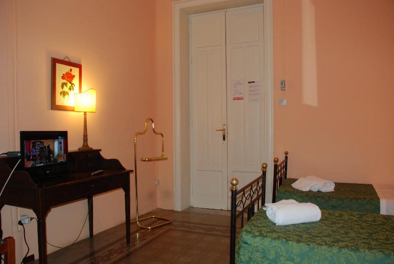 标准间, Del Centro