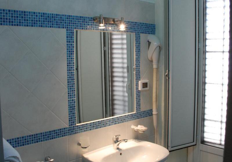 标准间, Del Centro