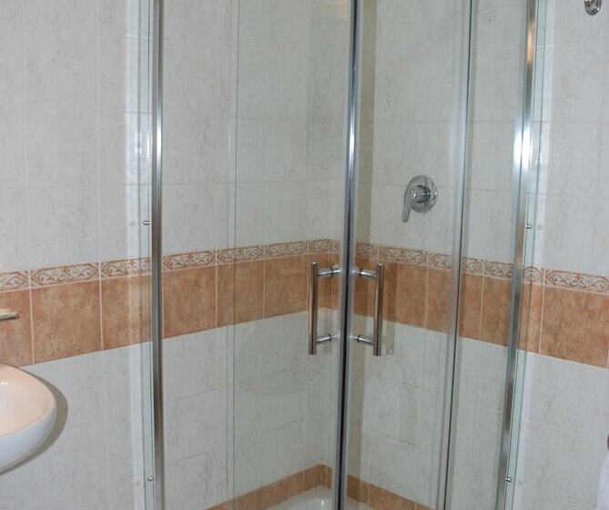 标准单人间, Del Centro