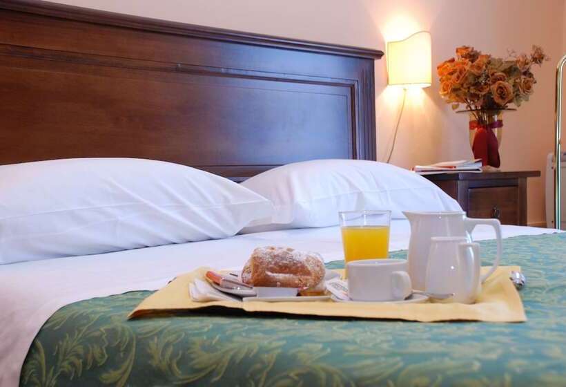 标准单人间, Del Centro