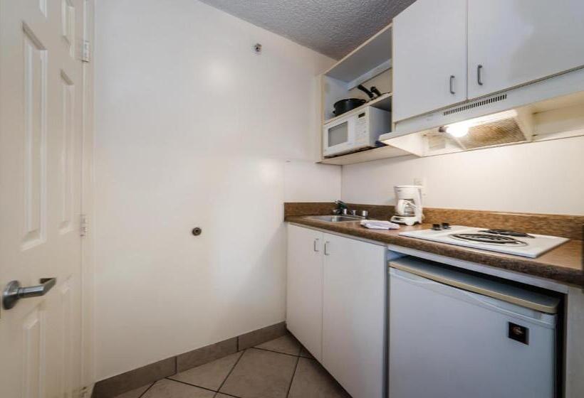 غرفة قياسية مزوَّدة بمطبخ, Tampa Bay Extended Stay