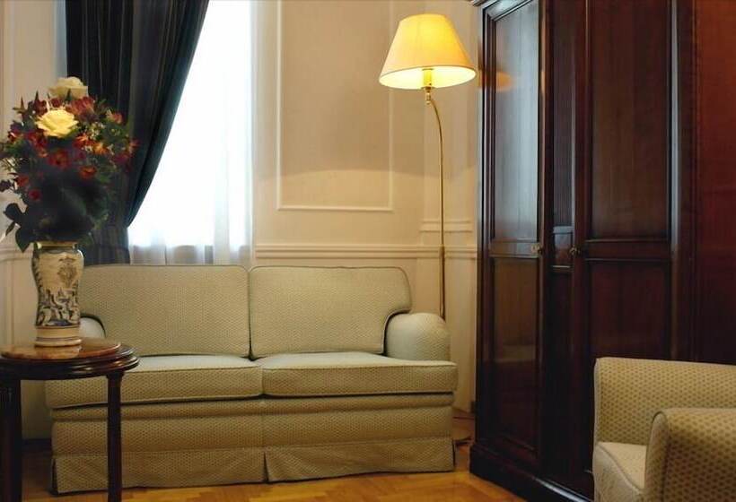 סוויטת ג'וניור, Flora