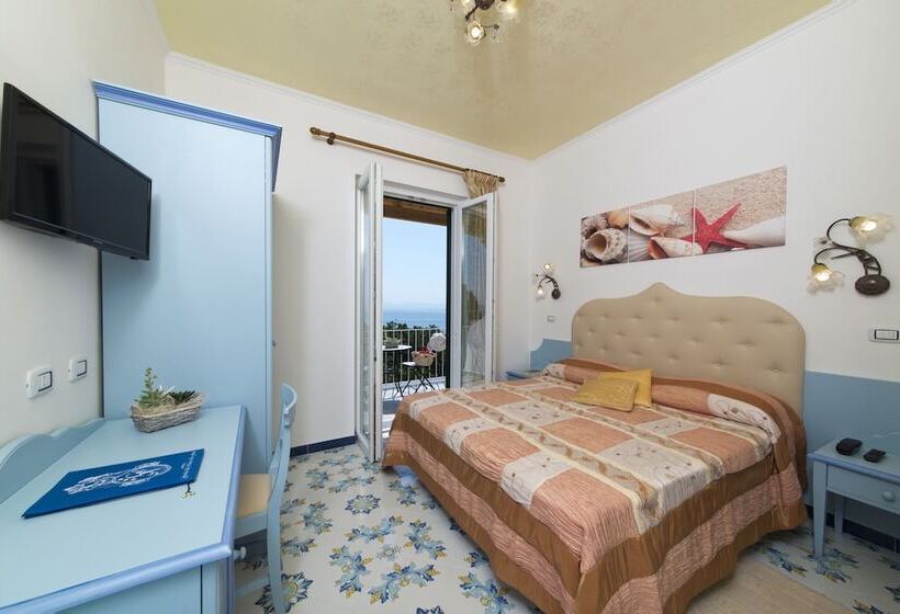 高级海景房, Giardino Delle Ninfe E La Fenice