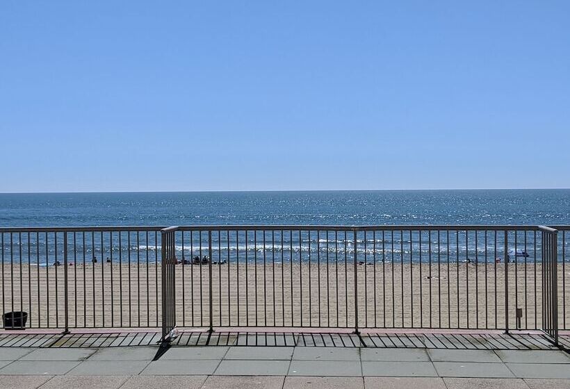 Номер Стандартный с Видом, Grand Hotel Ocean City Oceanfront