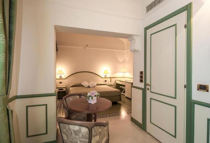 Трехместный Номер Стандарт Вид на Сад, Grand Hotel Terme