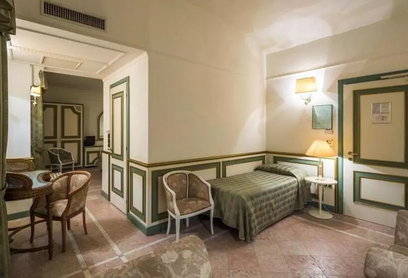 庭の見えるスタンダードトリプルルーム, Grand Hotel Terme