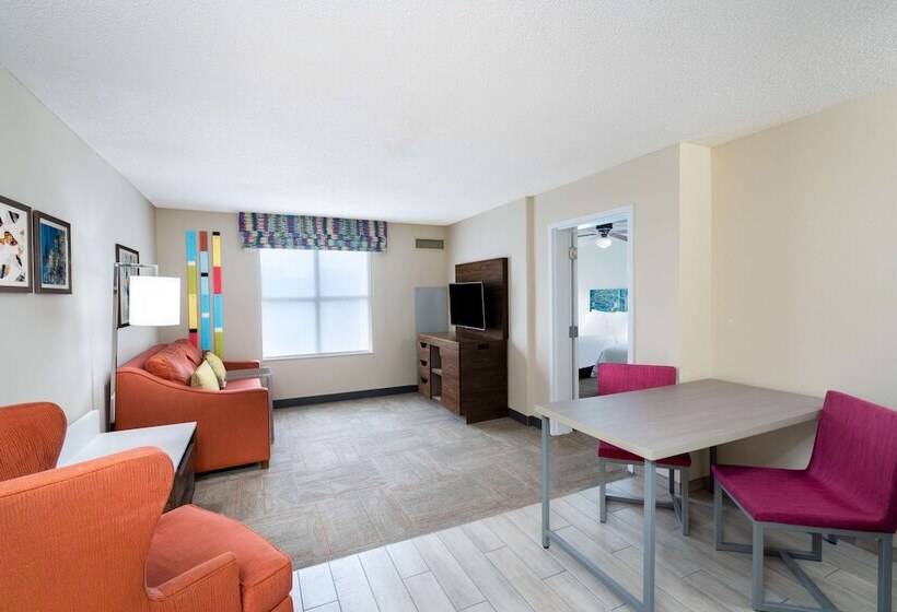 Люкс Кровать Кинг, Hampton Inn & Suites By Hilton West Little Rock