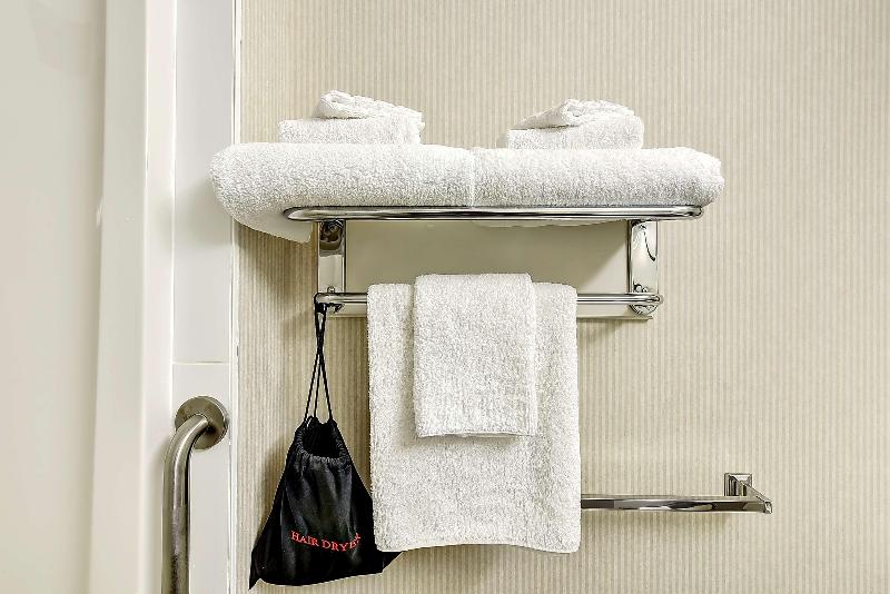 Suite King Size Bed, Hampton Inn Dumfries/quantico