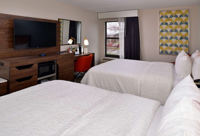 Номер Стандарт 2 Двуспальные Кровати, Hampton Inn Henderson