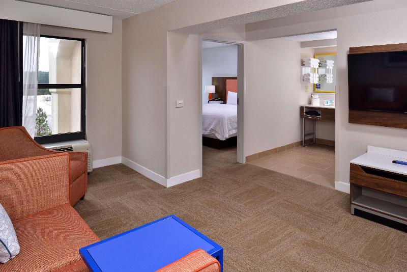 Люкс Кровать Кинг, Hampton Inn Henderson