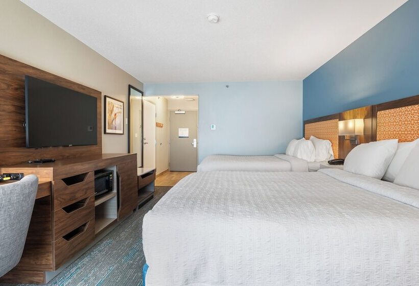 适合残疾人使用的标准间, Hampton Inn Ottawa