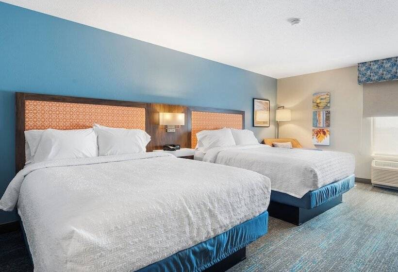 장애인을 위한 스탠다드 룸, Hampton Inn Ottawa