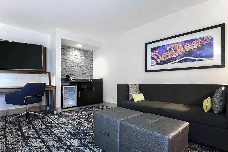 سوئیت با تخت بزرگ, Hampton Inn & Suites Austindowntown/convention Center