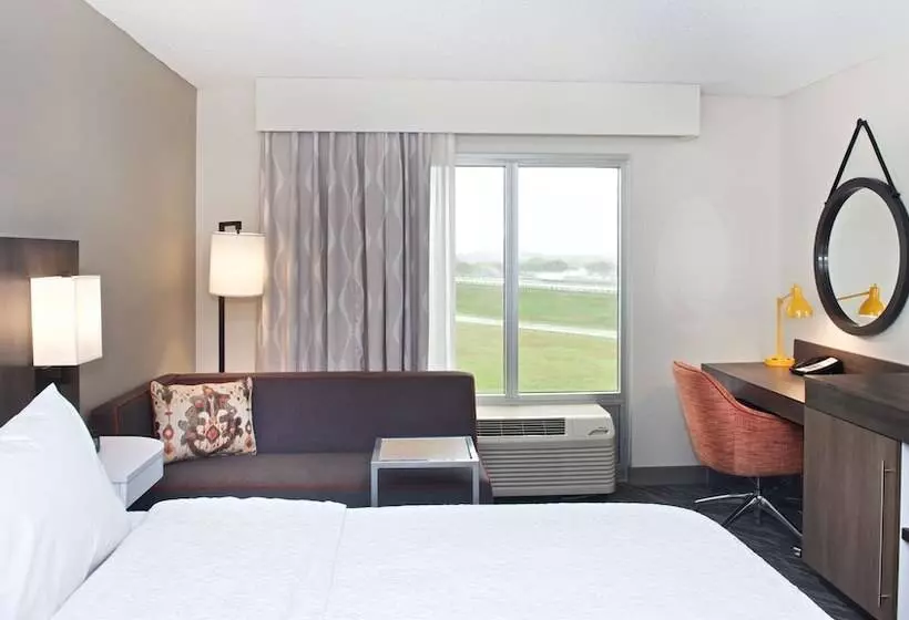 スタンダードルーム, Hampton Inn & Suites N. Ft. Worthalliance Airport