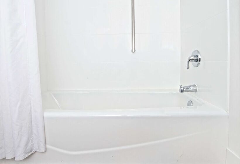 غرفة قياسية لذوى الاحتياجات الخاصة, Hampton Inn & Suites N. Ft. Worthalliance Airport