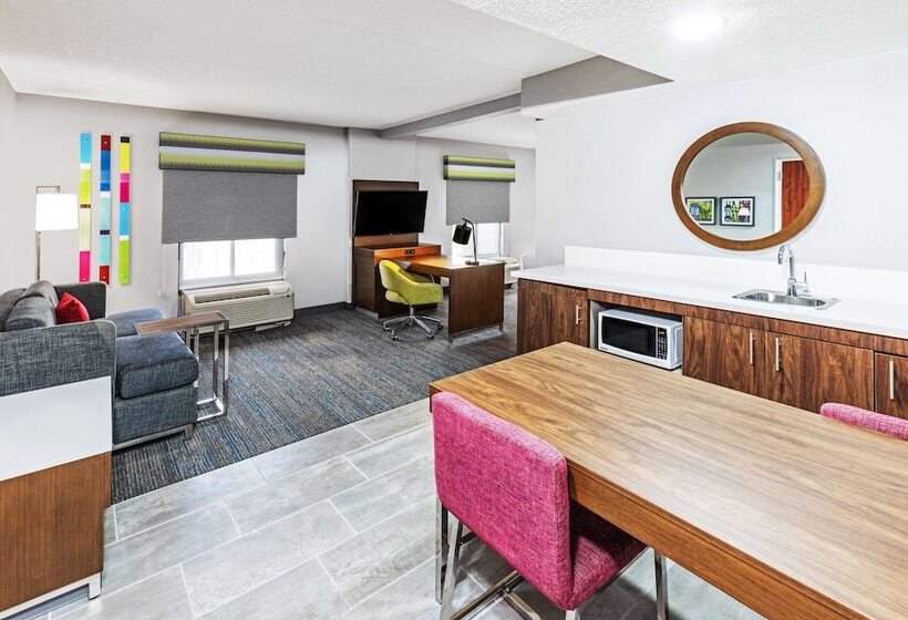 Люкс, Hampton Inn & Suites Tulsa Woodland Hills 71st Memorial