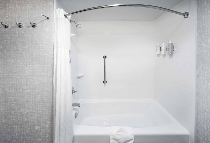 جناح, Hampton Inn & Suites Tulsa Woodland Hills 71st Memorial