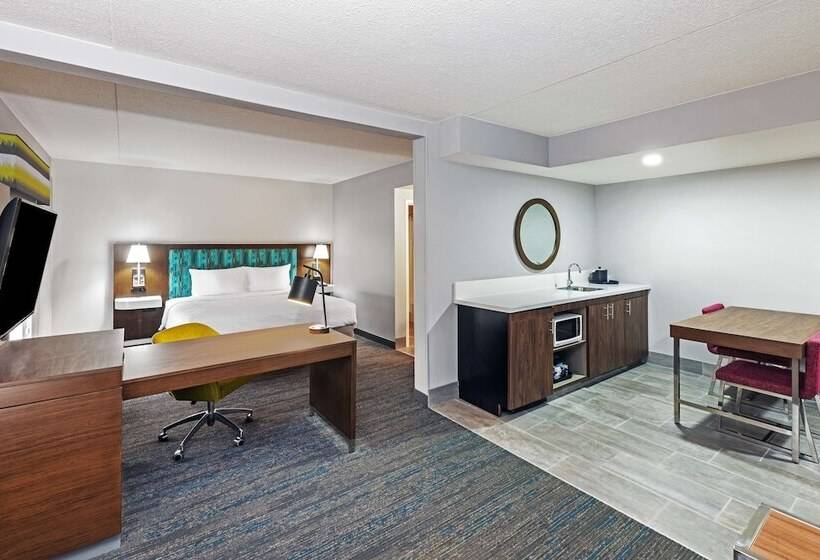 جناح, Hampton Inn & Suites Tulsa Woodland Hills 71st Memorial