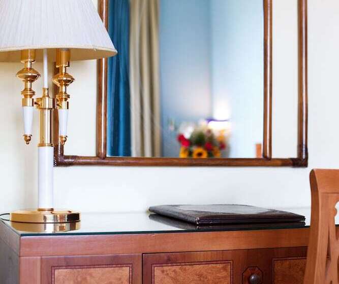 스탠다드 룸, Johanna Park